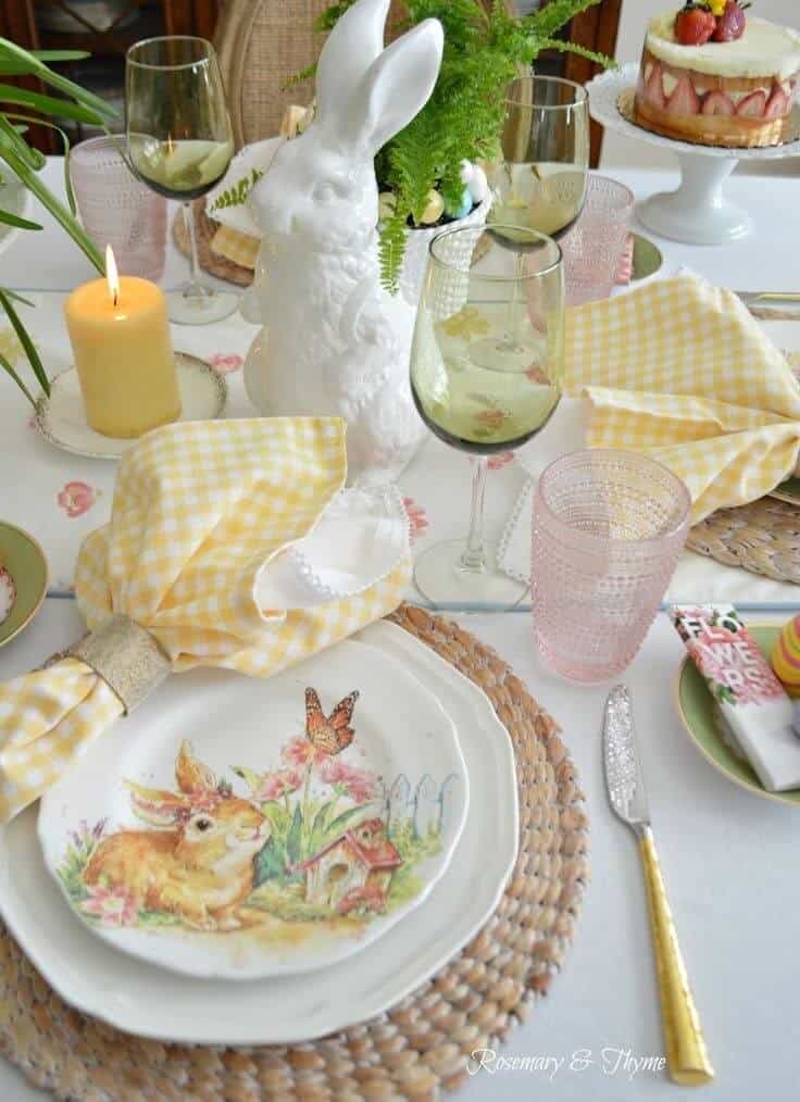 EASTER DINING TABLE