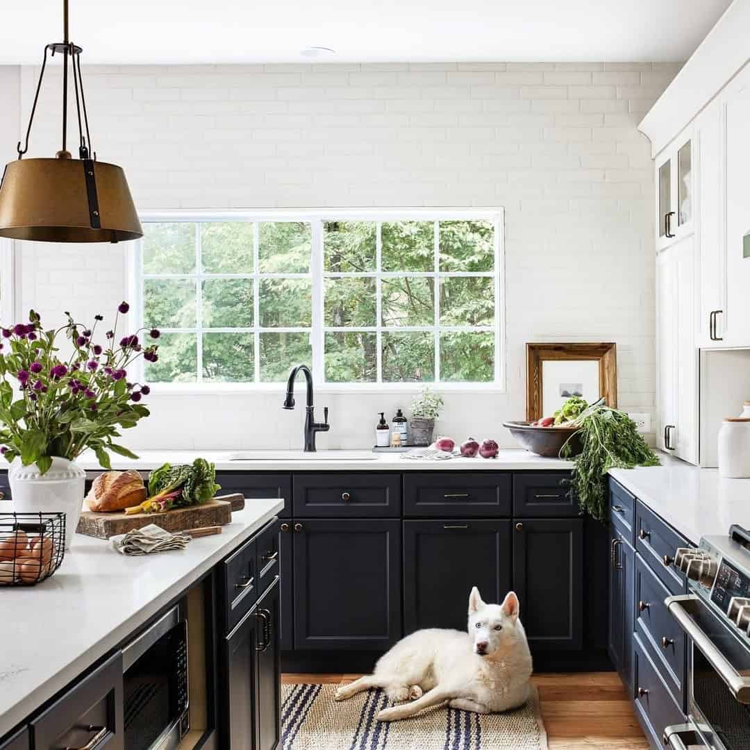 AFTER: OPEN AND AIRY KITCHEN WITH BLUE CABINETS