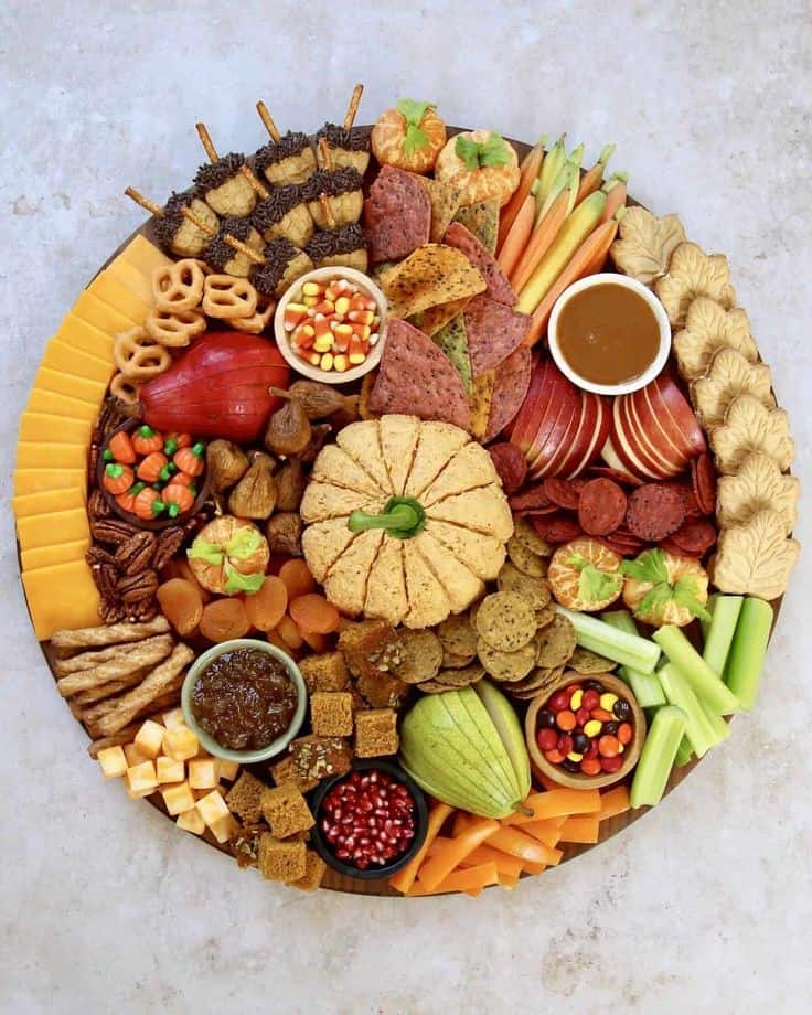 FALL CHARCUTERIE BOARD