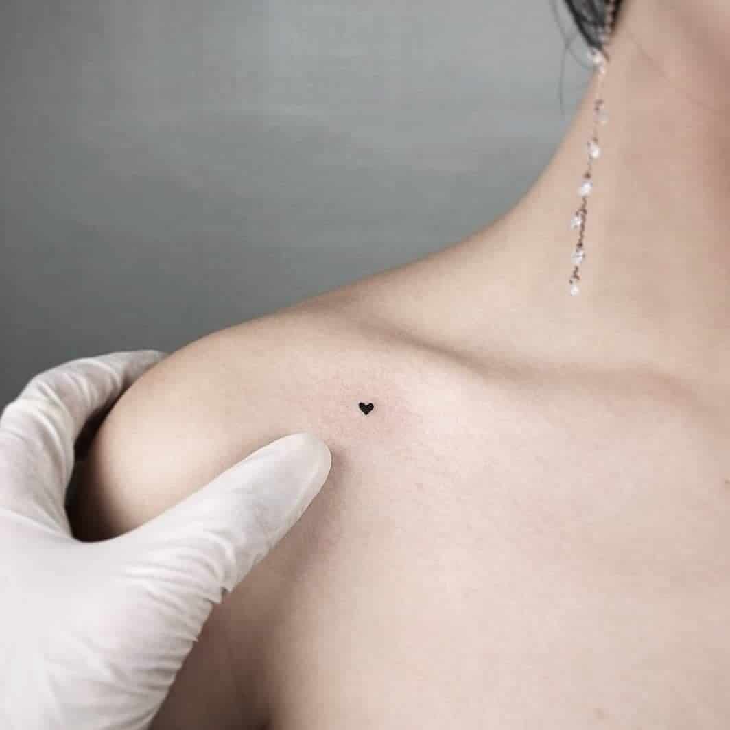 34] Tiny Black Clavicle Heart: Dainty and Feminine