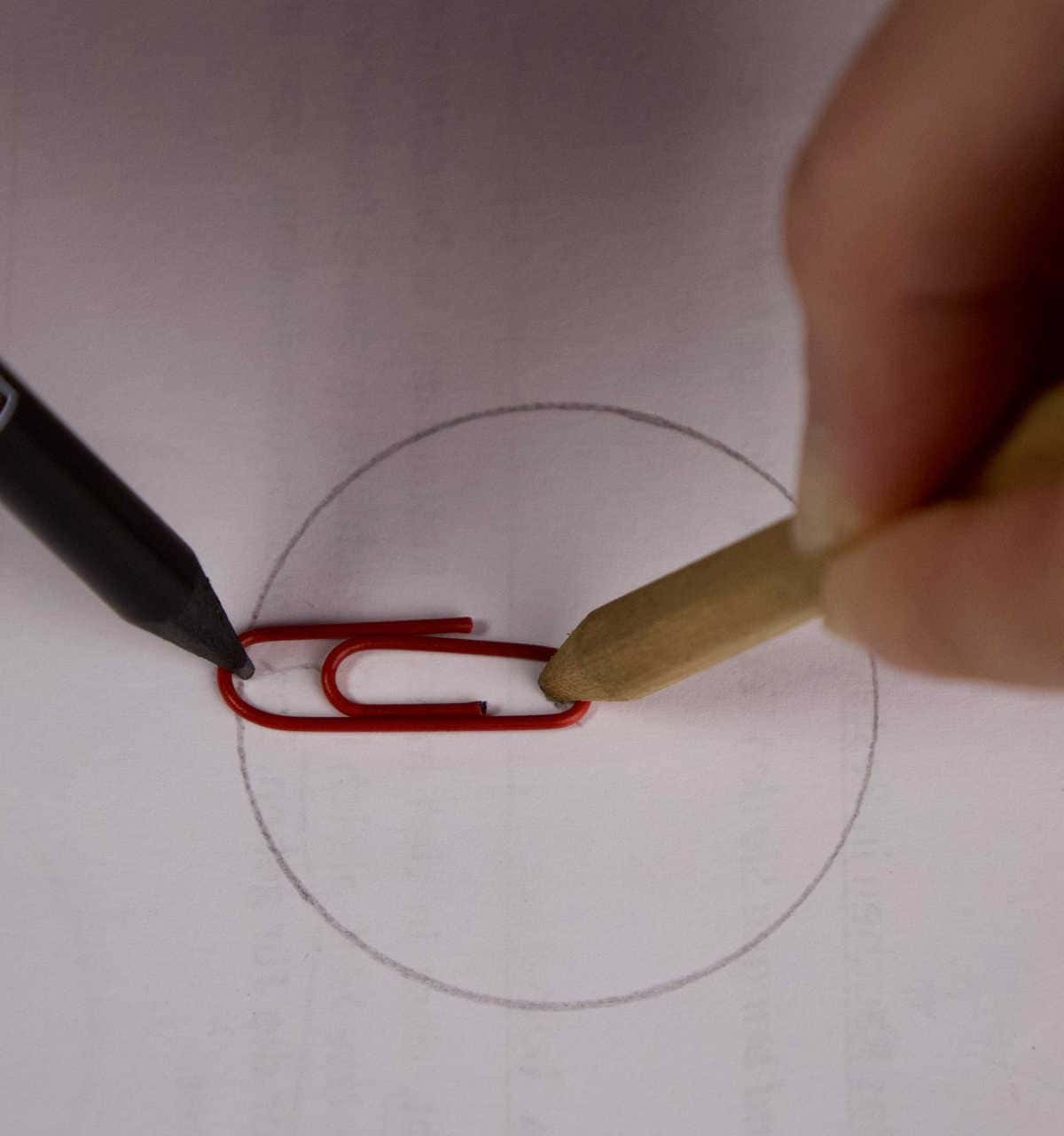 Use A Paper Clip To Draw A Circle