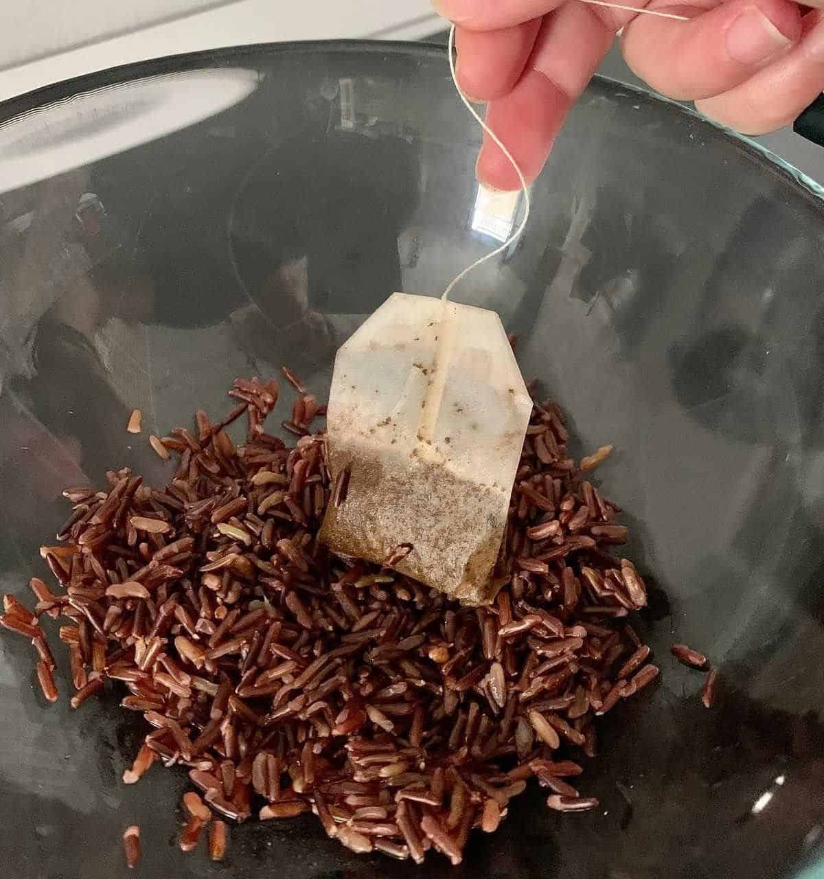 Flavor Up Your Grains with Tea Bags