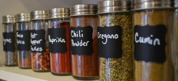 Use Chalkboard Labels to Keep Your Spices Organized