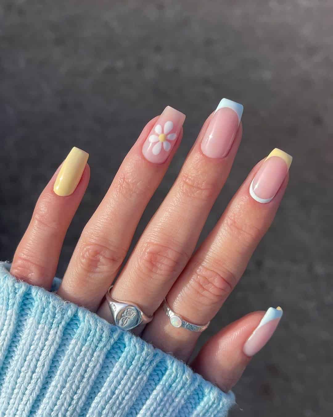 BLUE AND YELLOW NAILS