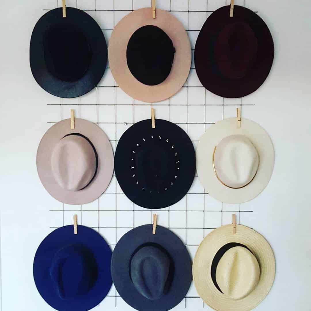 A Simple Hat Grid