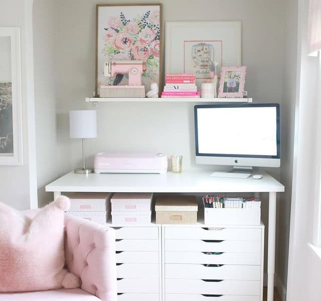 Table/Drawer Storage