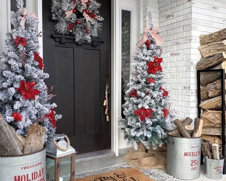 A Lumberjack’s Christmas Porch