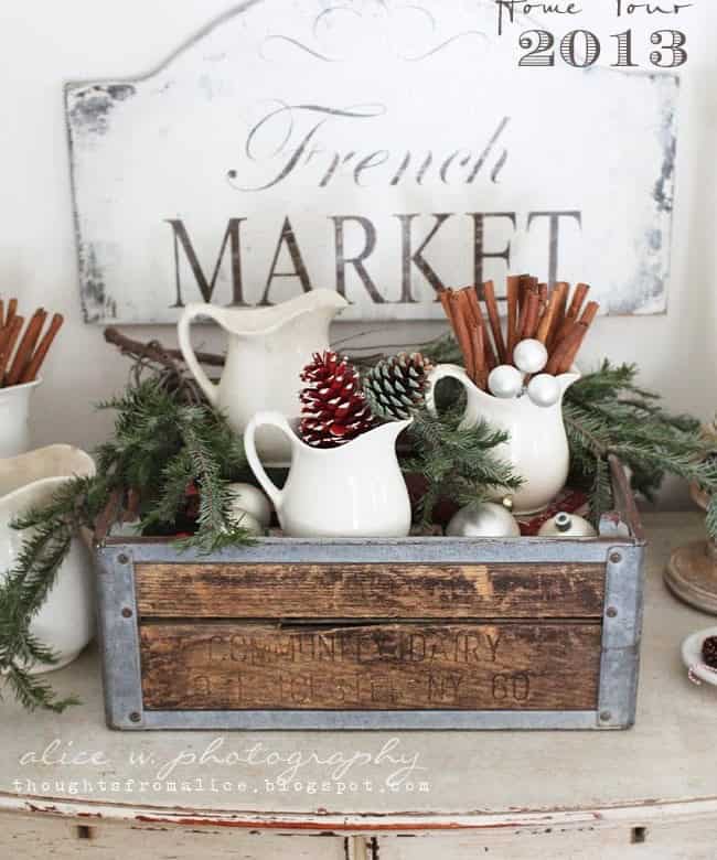 DIY Christmas Vignette