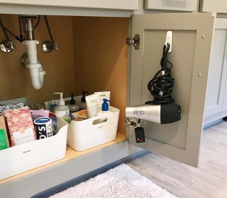 Command Hooks Inside Cabinets