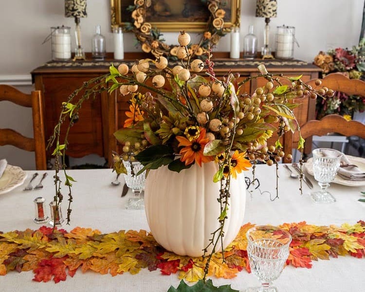 Thanksgiving Table Decor