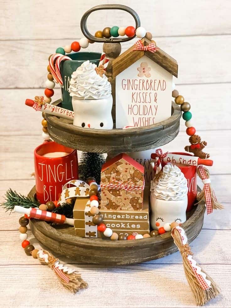 GINGERBREAD KISSES AND HOLIDAY WISHES