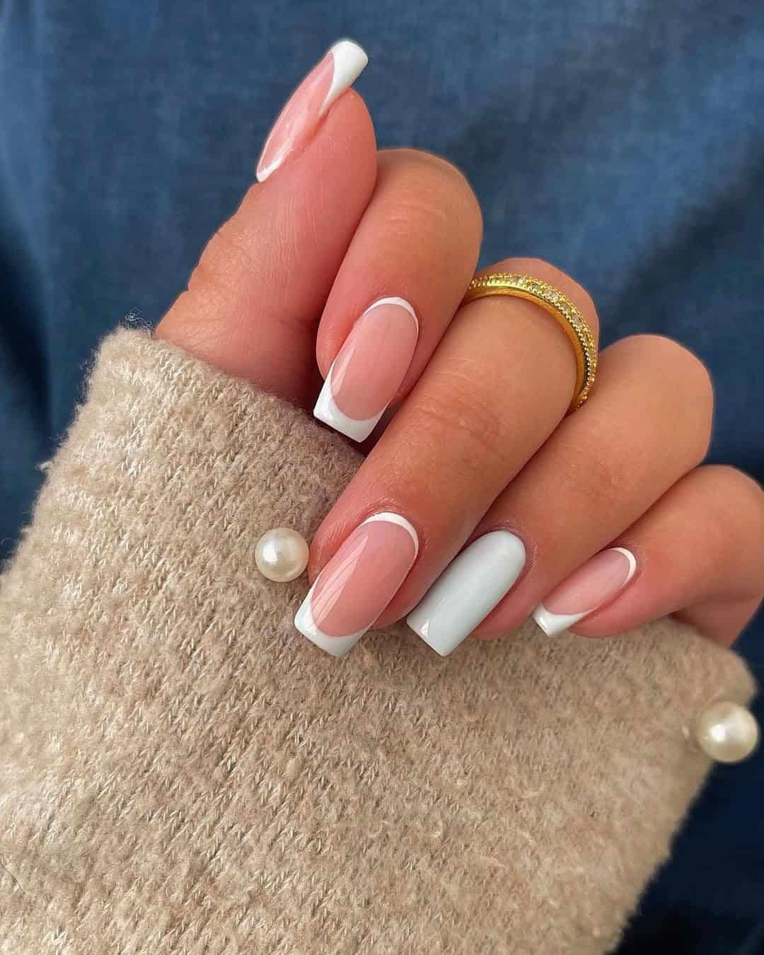 PASTEL BLUE NAILS