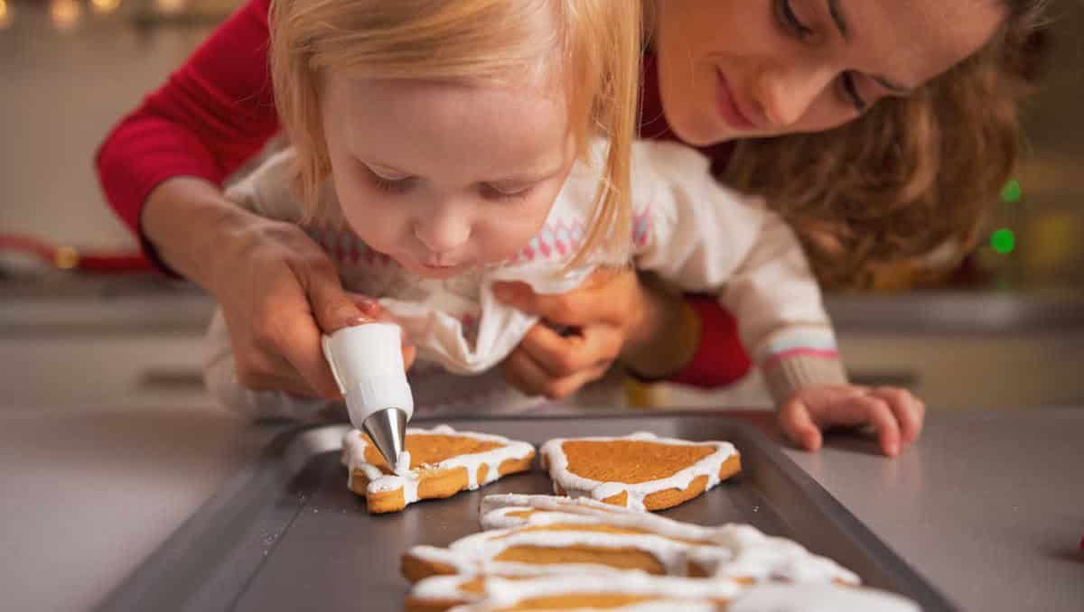 Decorate Cookies