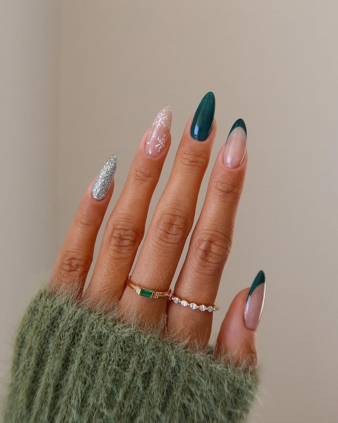 GREEN AND SILVER WINTER NAILS