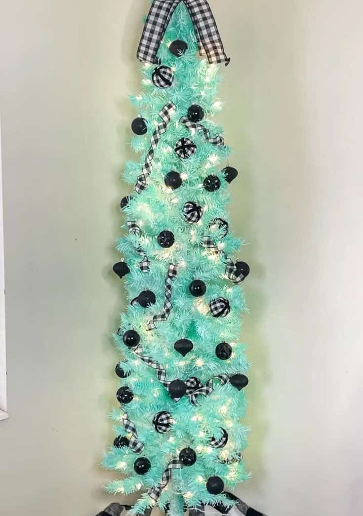 DIY Mint Christmas Tree