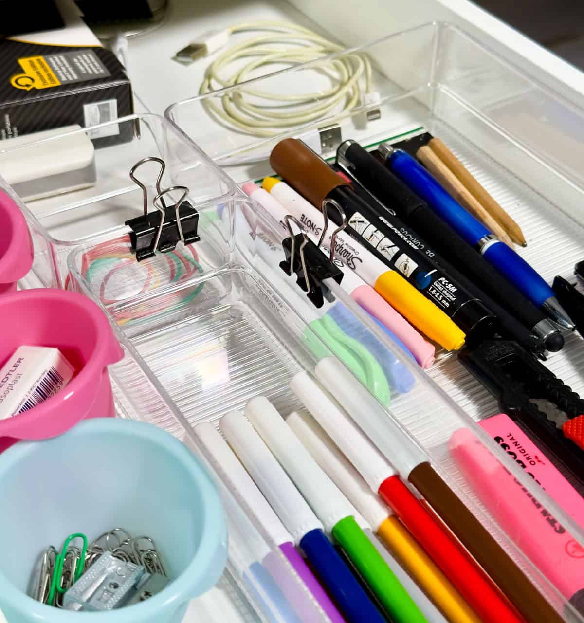 Keep Your Drawer Dividers Together with Binder Clips