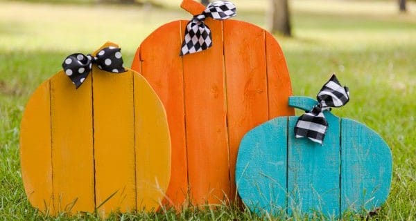 DIY Pumpkin Fences