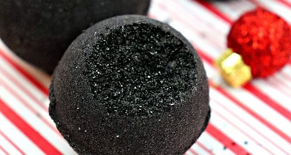 DIY Activated Charcoal Bath Bombs