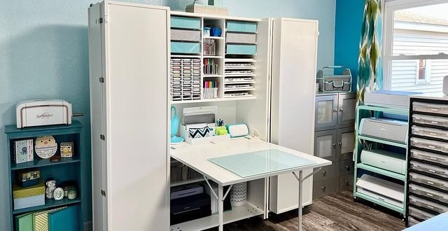 Dream Box Built In Craft Storage with Fold Out Desk