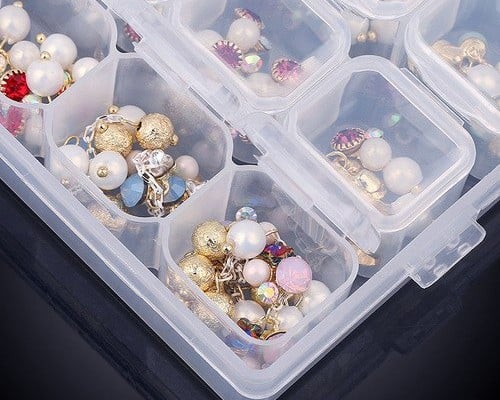 Use Craft Boxes to Arrange Accessories