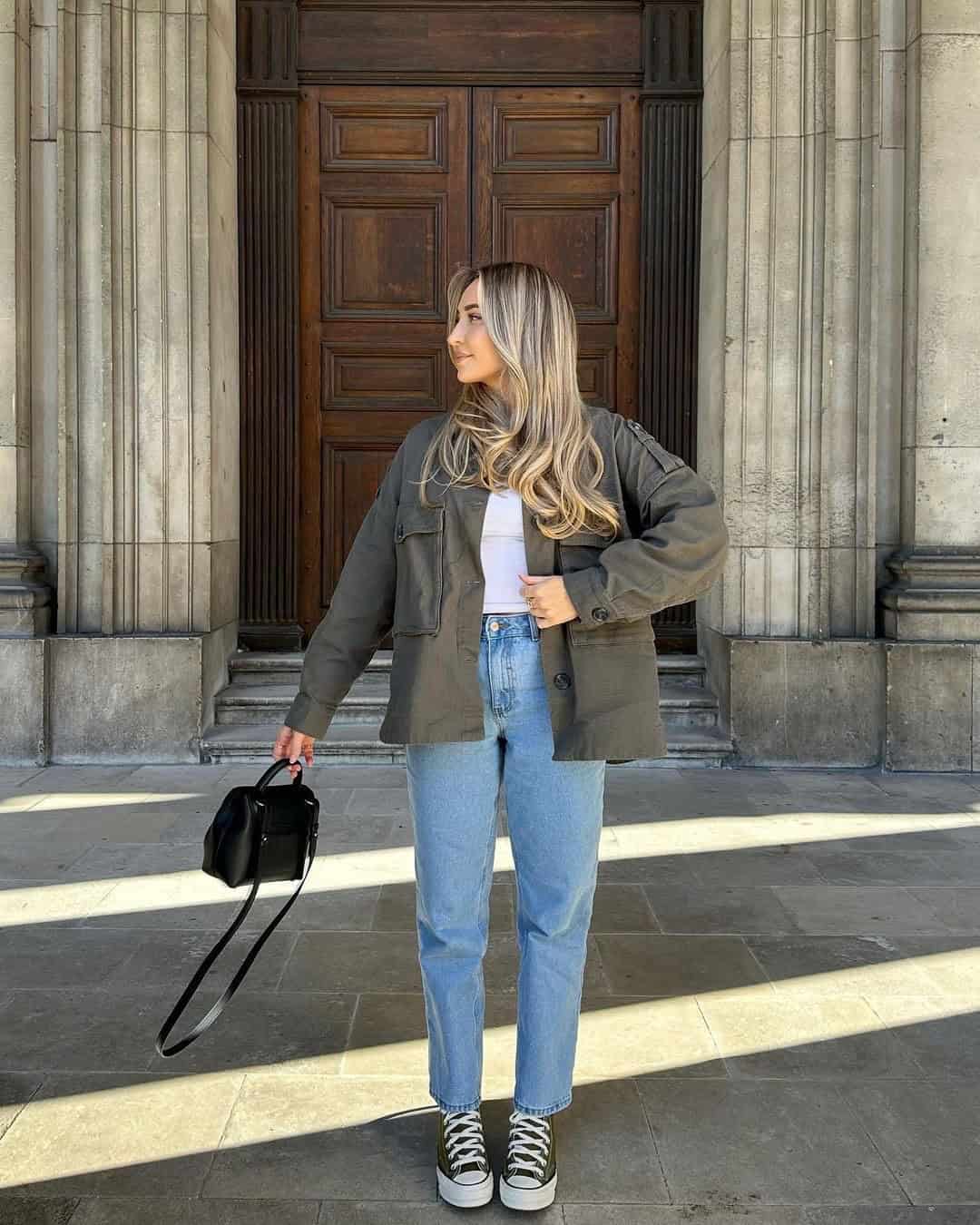 GREEN JACKET + T-SHIRT + JEANS