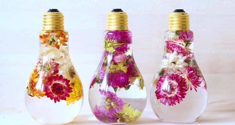 Light Bulb Flower Display