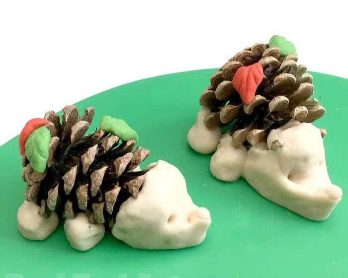 Pine Cone Hedgehog DIY