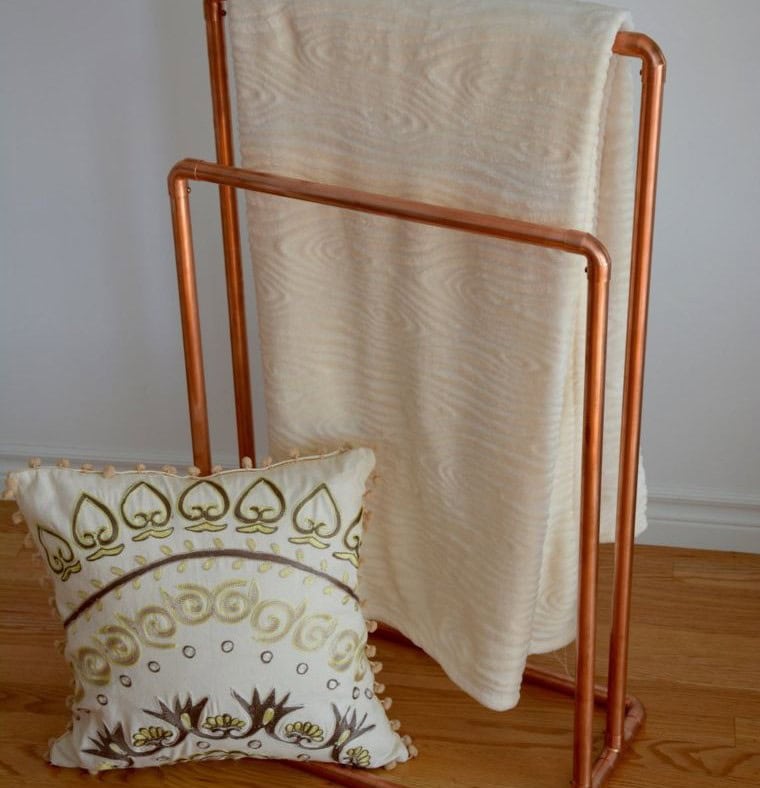 Copper Quilt Stand