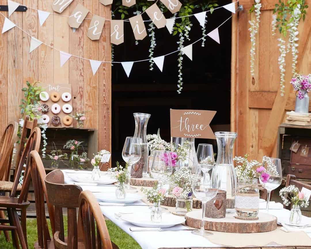 Barn Themed Decor