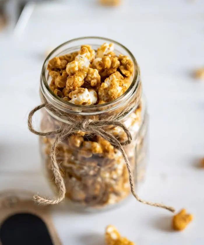 Gingerbread Caramel Corn