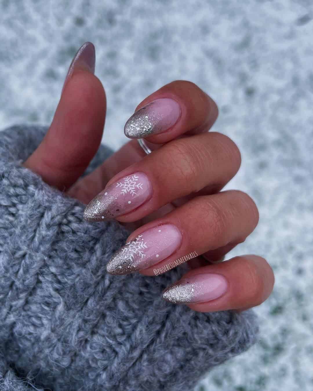 OMBRE GLITTER WINTER NAILS