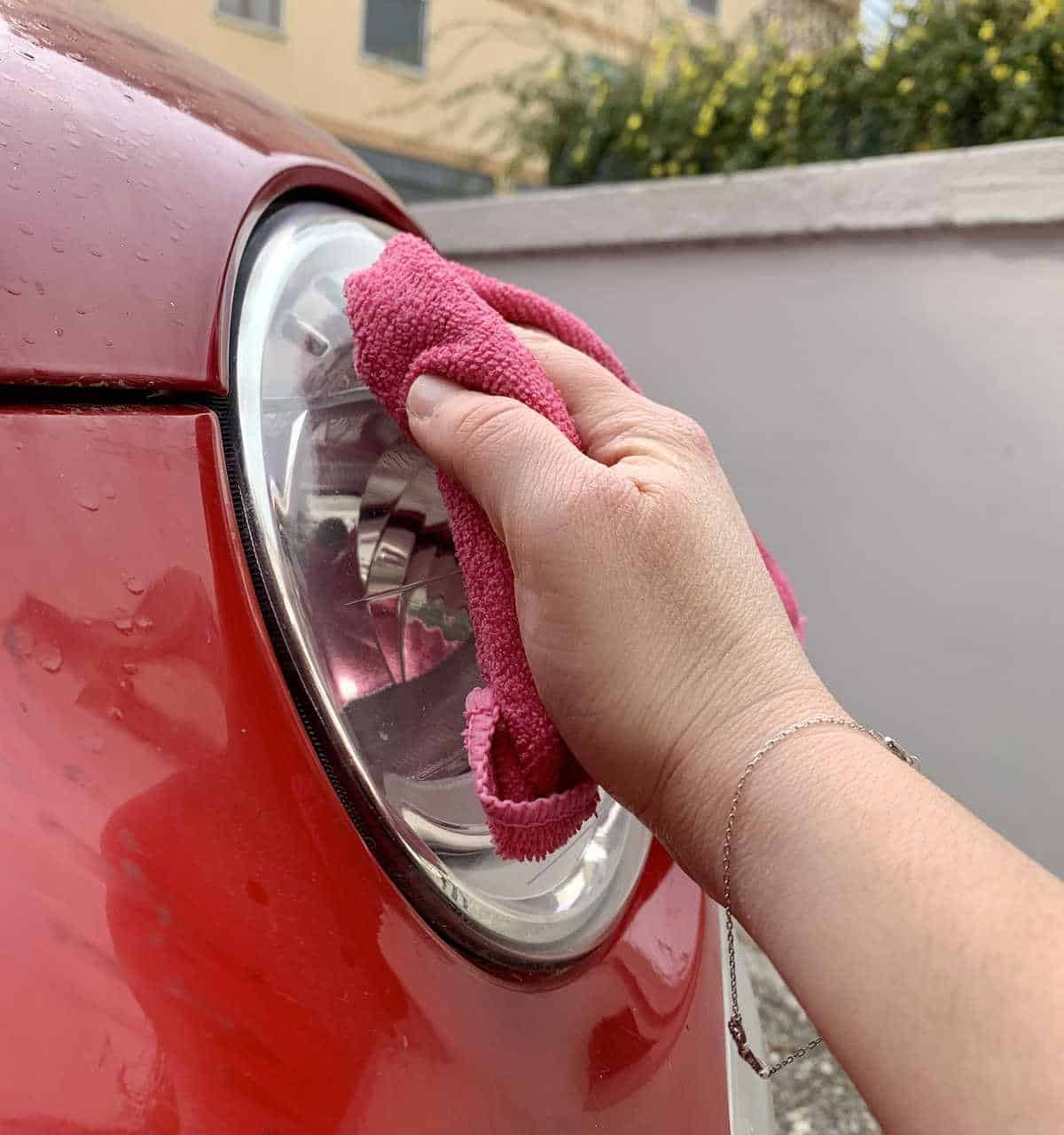 Use Toothpaste to Clean Headlights