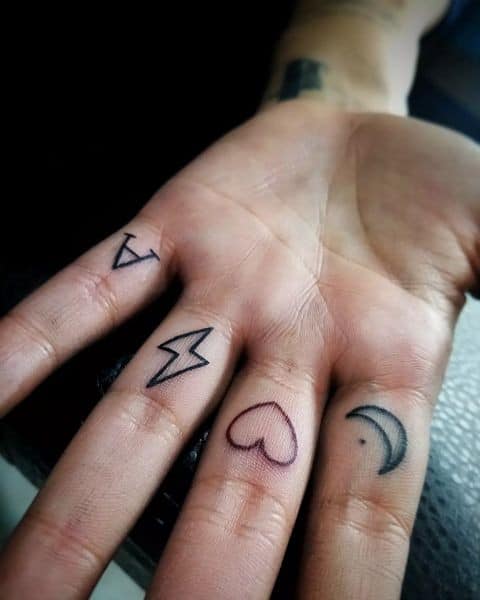 7] Four Finger Love Heart Tattoo Ideas