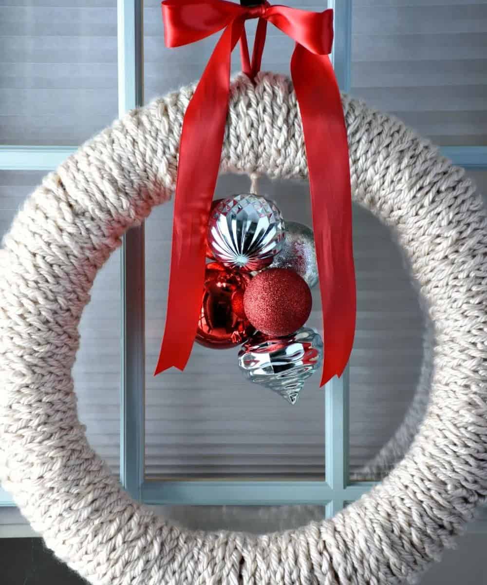 Finger Knitted Christmas Wreath