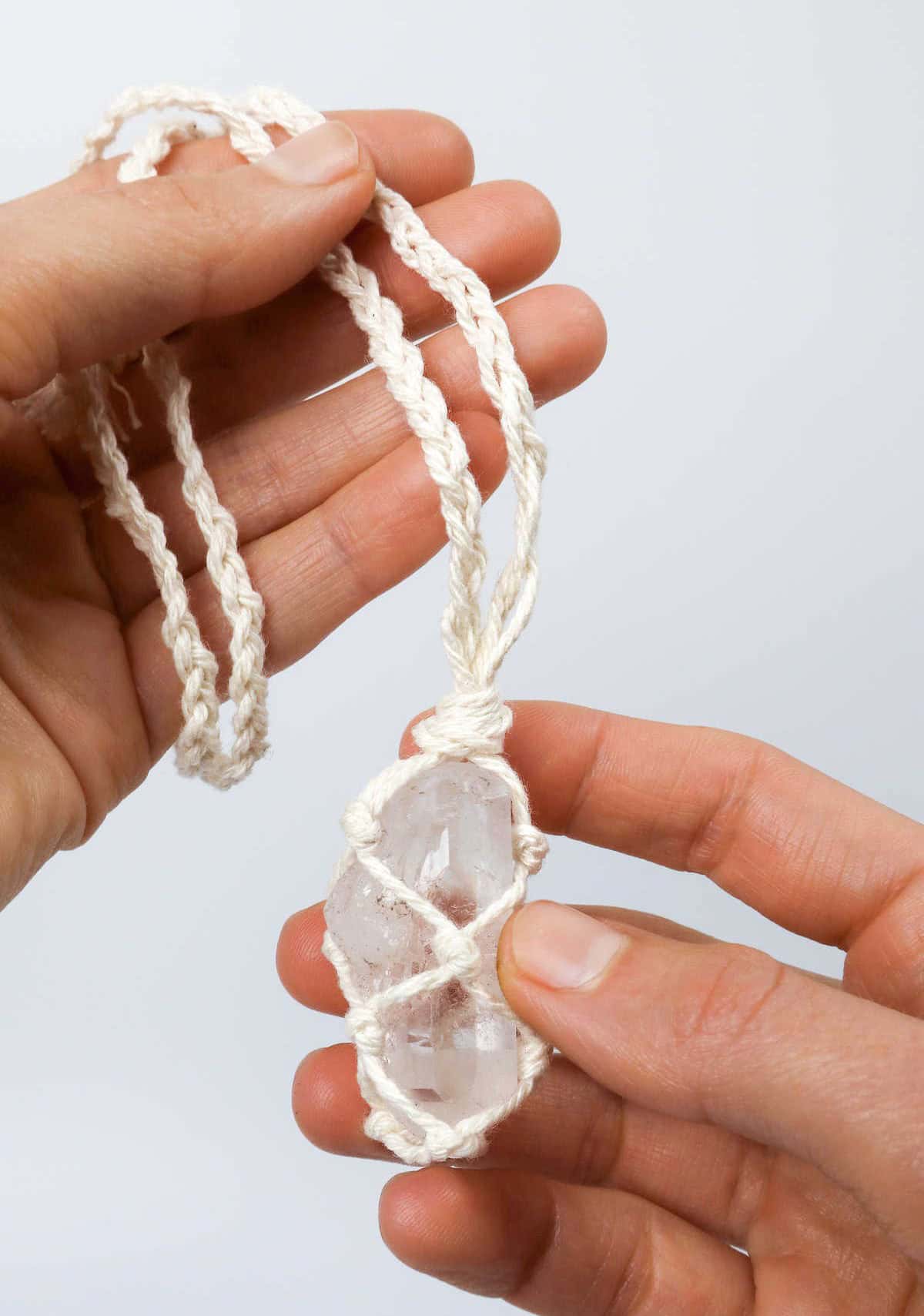 Who Can Make This Macrame Stone Necklace?