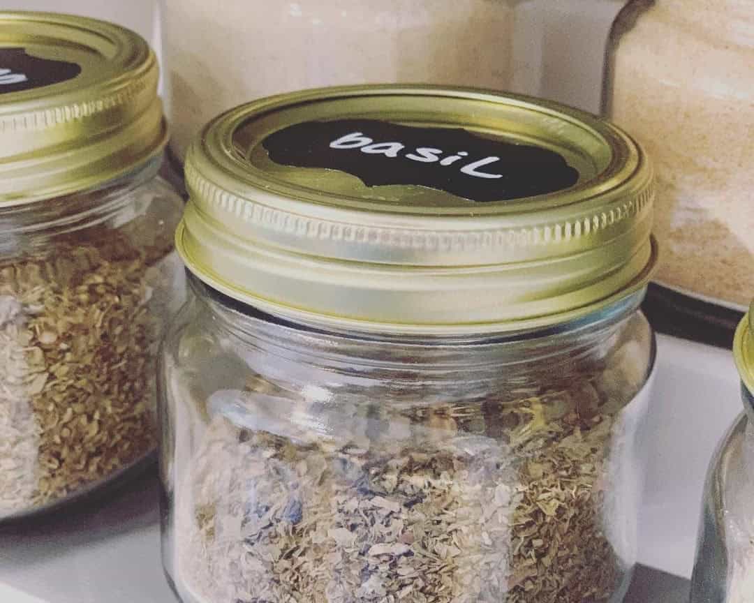 Use Jars with Labels to Organize Dry Food