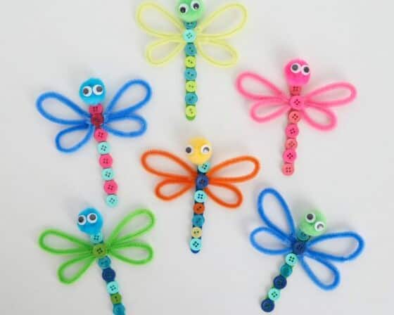 Craft Stick & Button Dragonfly