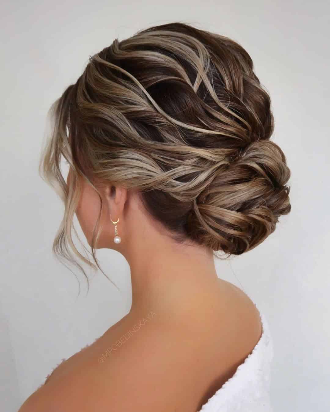 LOW BUN BRIDAL HAIRSTYLES