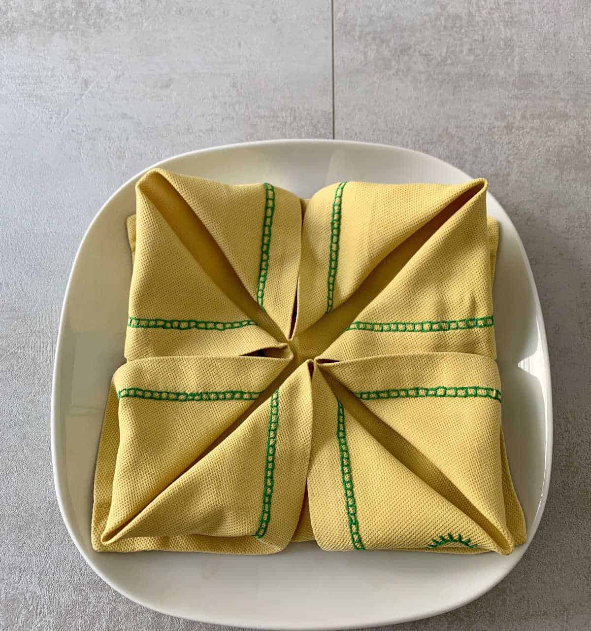 Fancy Napkin Displays