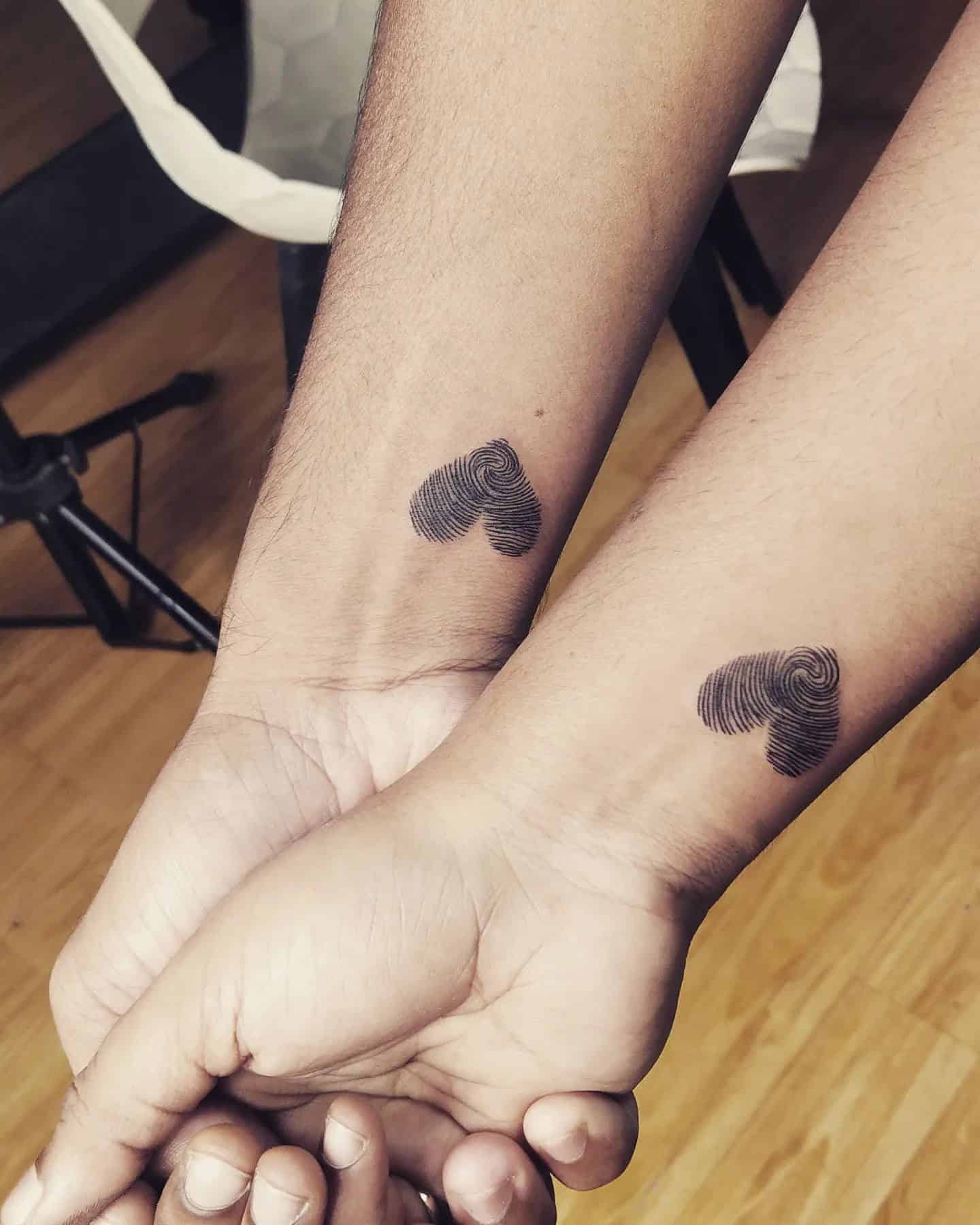 69] Fingerprint Hearts: Couple Wrist Tattoos