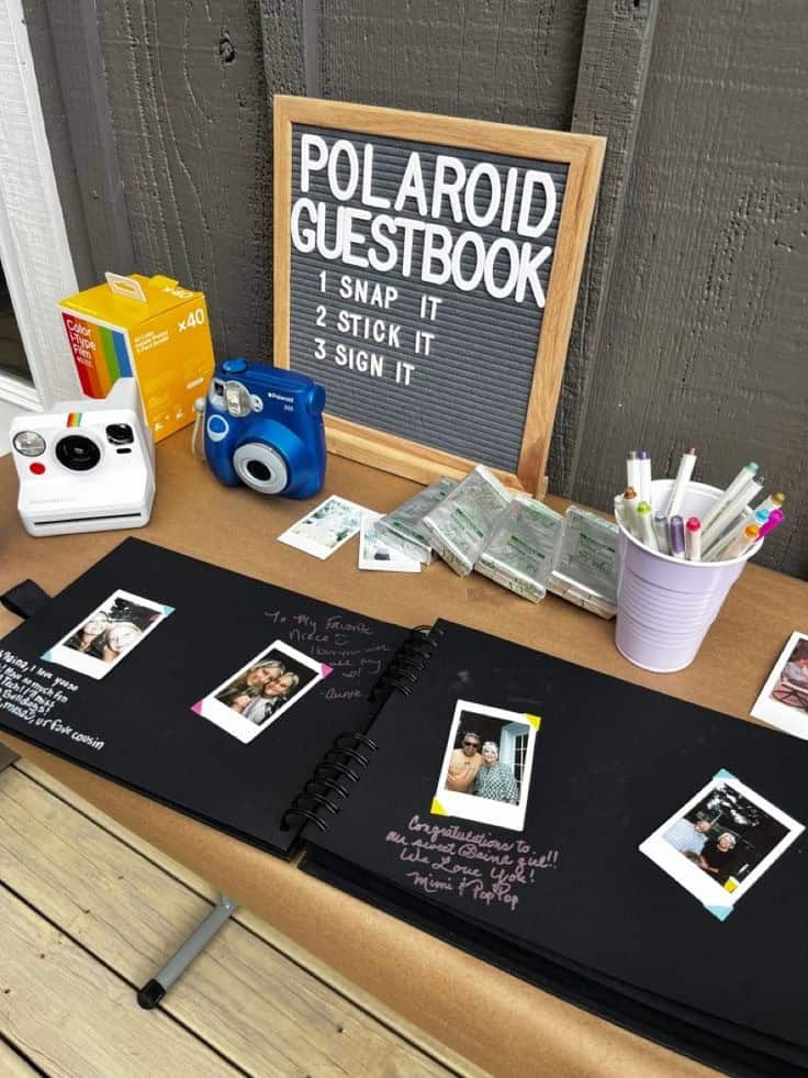 POLAROID GUESTBOOK