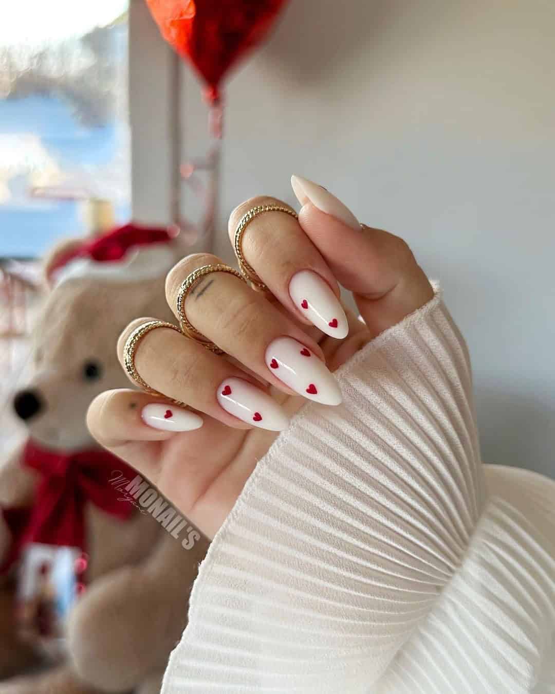 EFFORTLESS VALENTINES NAILS