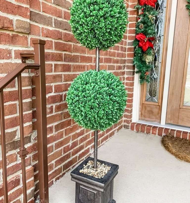 Topiary Snowman Porch Decoration