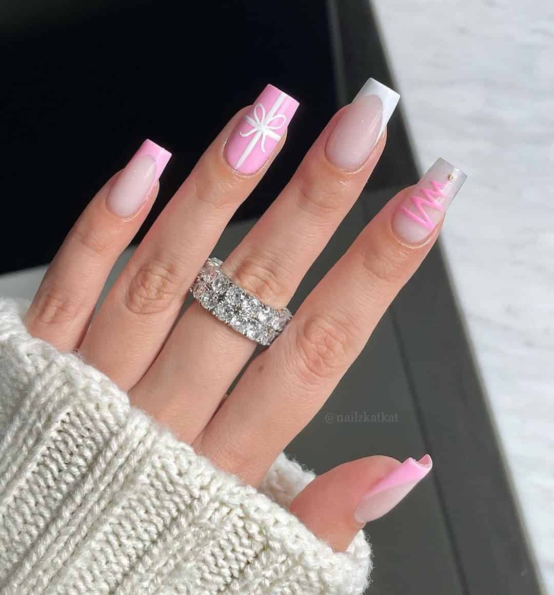 PINK GIRLY WINTER NAILS