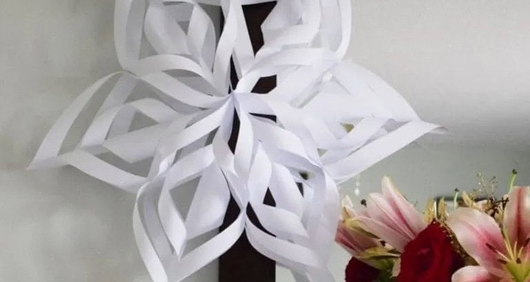 Giant 3D Paper Snowflake