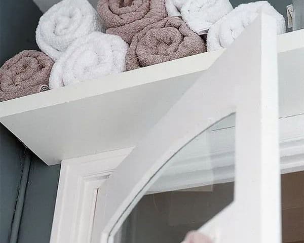 Above the Door Towel Storage